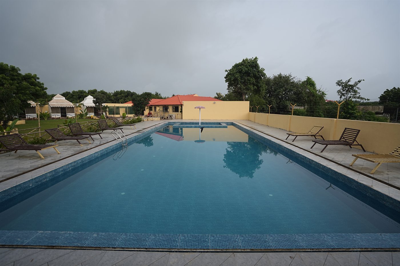 Rajwadi Heritage Suite